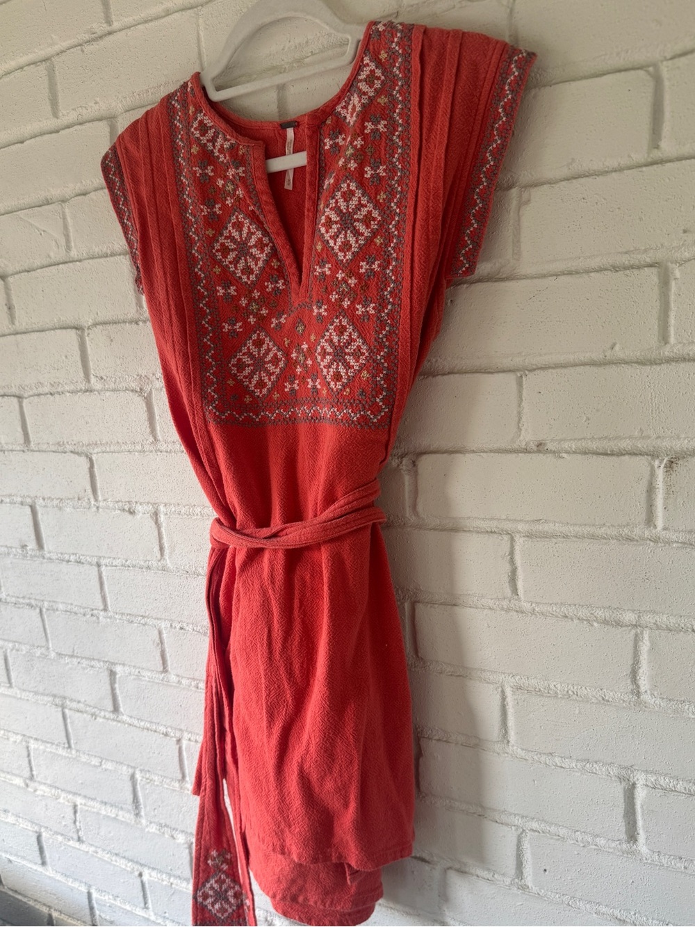 FREE PEOPLE • Embroidered Coral Women’s Belted Wrap Tunic Mini Dress • MEDIUM